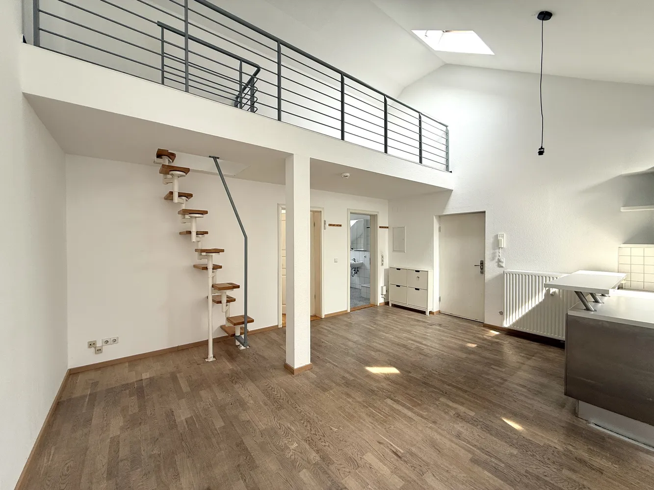 3 Zimmer Wohnung mit 107 m² in Berlin – Bild 3