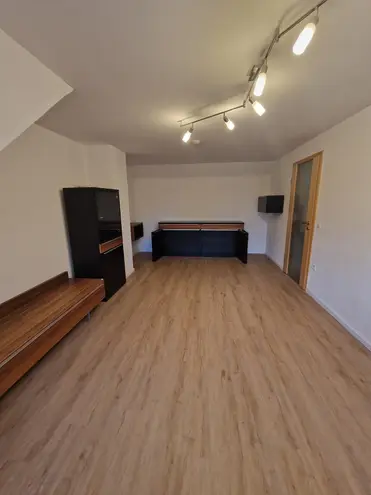 3 Zimmer Wohnung mit 60 m² in Köln – Bild 2