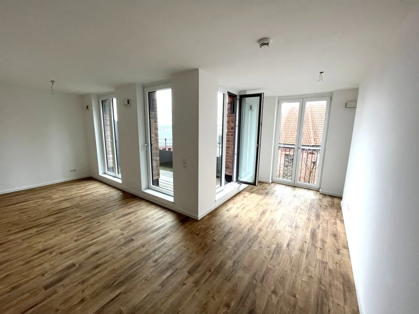 2 Zimmer Wohnung mit 83 m² in Kiel – Bild 3