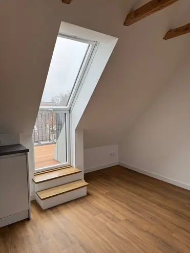2 Zimmer Wohnung mit 55 m² in Hannover – Bild 2