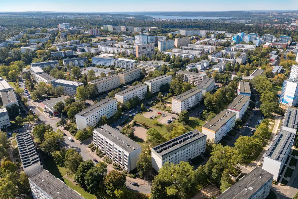 4 Zimmer Wohnung mit 76 m² in Neubrandenburg – Bild 2