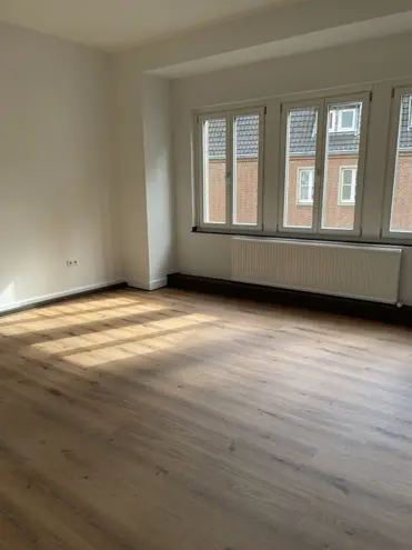 4 Zimmer Wohnung mit 122 m² in Neuss – Bild 4
