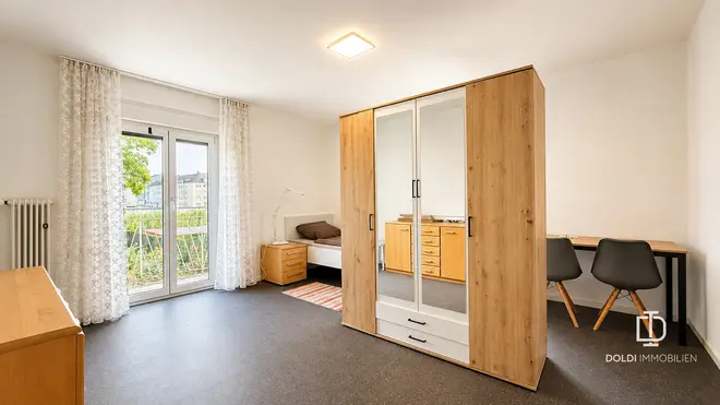 9 Zimmer Haus mit 194 m² in München – Bild 2