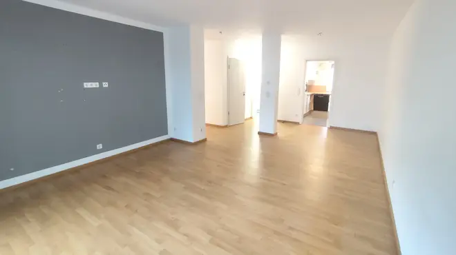 2 Zimmer Wohnung mit 80 m² in Regensburg – Bild 1