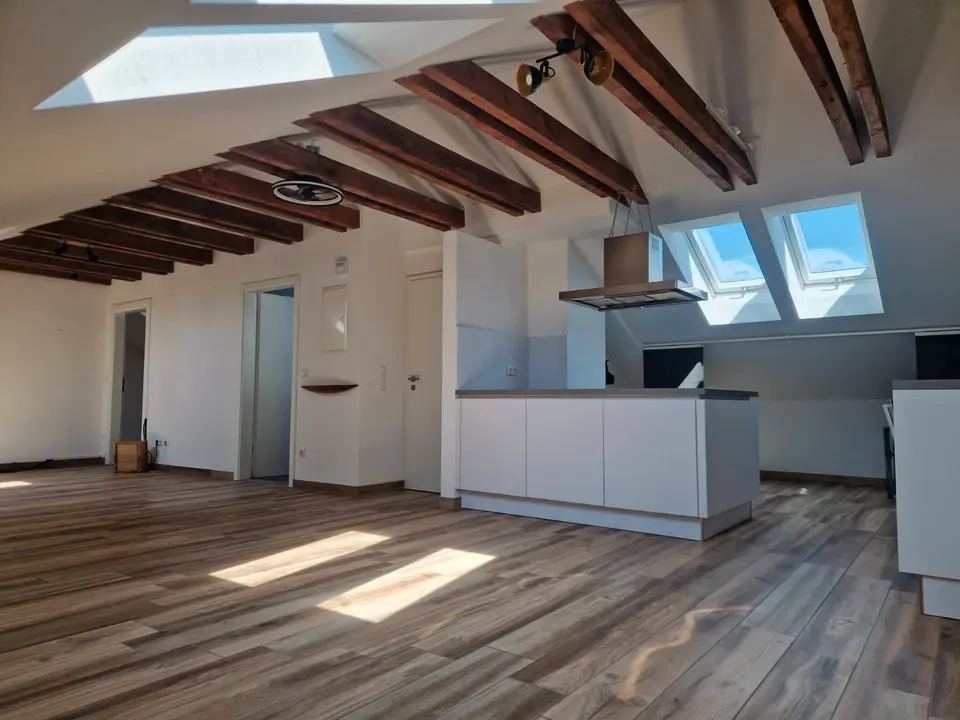 2 Zimmer Wohnung mit 81 m² in Landshut – Bild 1