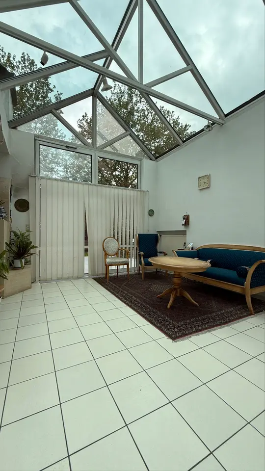 8 Zimmer Haus mit 110 m² in Frankfurt am Main – Bild 2