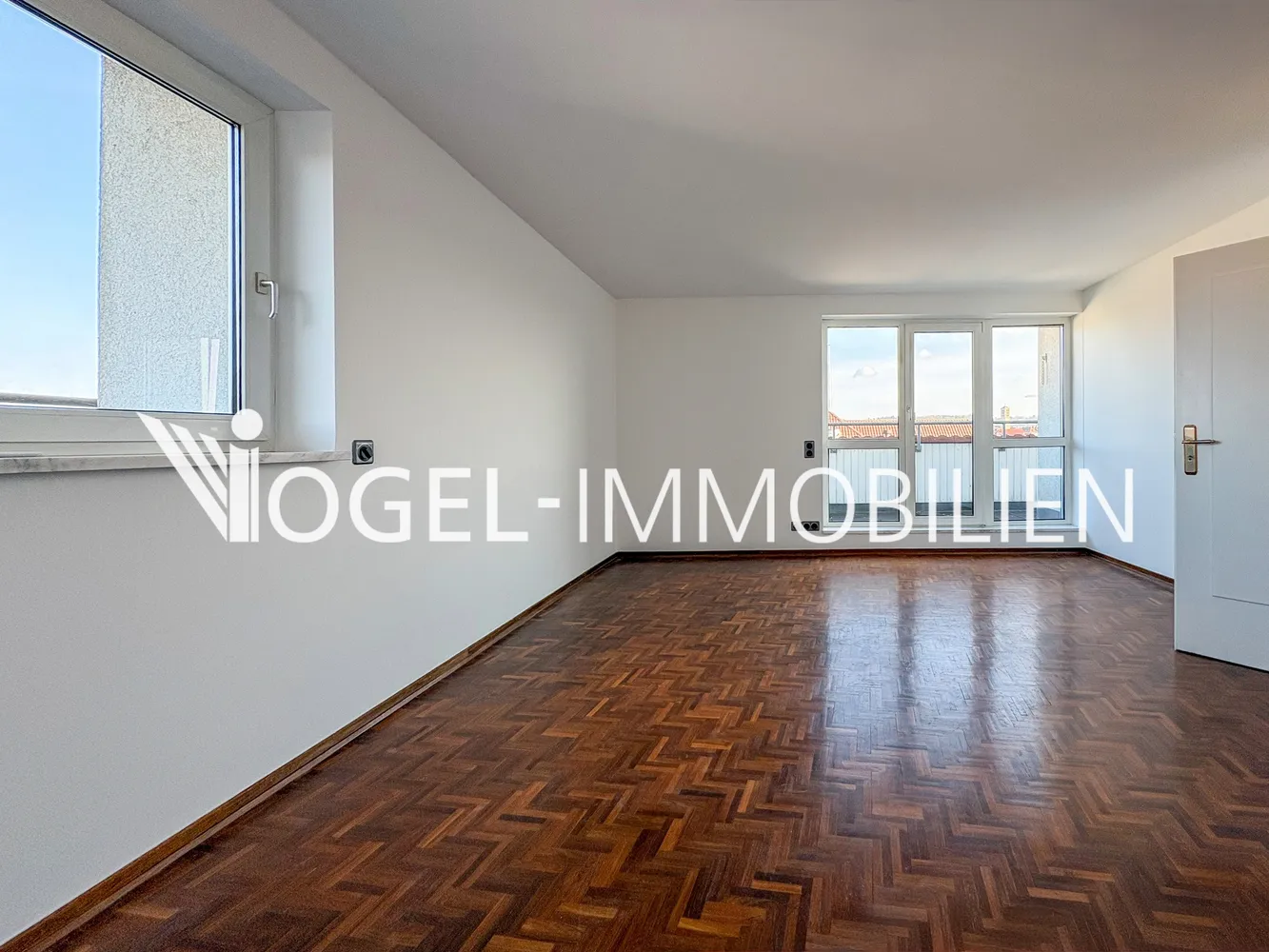 4 Zimmer Wohnung mit 130 m² in Würzburg – Bild 1