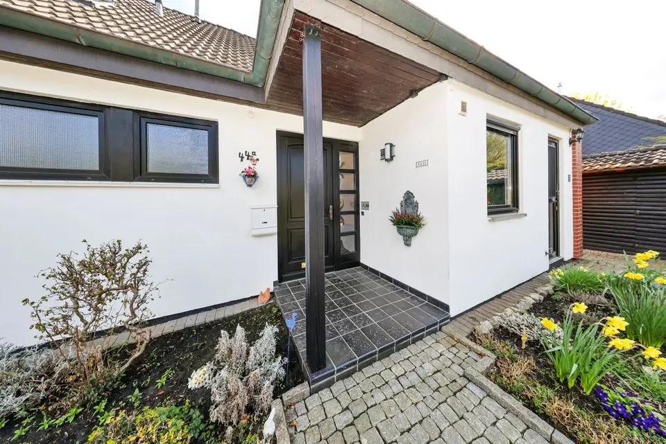 5 Zimmer Haus mit 141 m² in Wilhelmshaven – Bild 3