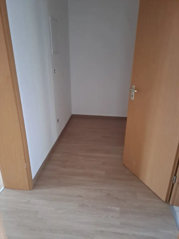 2 Zimmer Wohnung mit 60 m² in Plauen – Bild 4