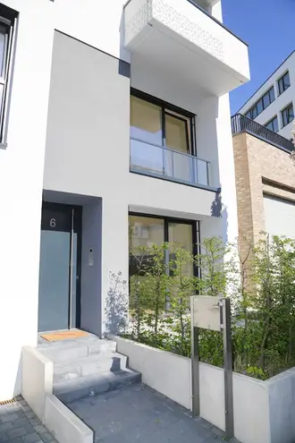 4 Zimmer Wohnung mit 141 m² in Stuttgart – Bild 1