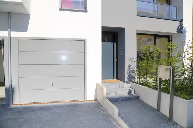 4 Zimmer Wohnung mit 141 m² in Stuttgart – Bild 2