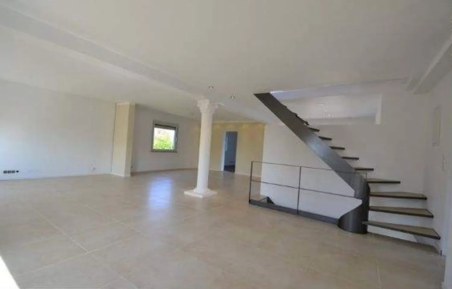 3 Zimmer Wohnung mit 137 m² in Rüsselsheim am Main – Bild 1