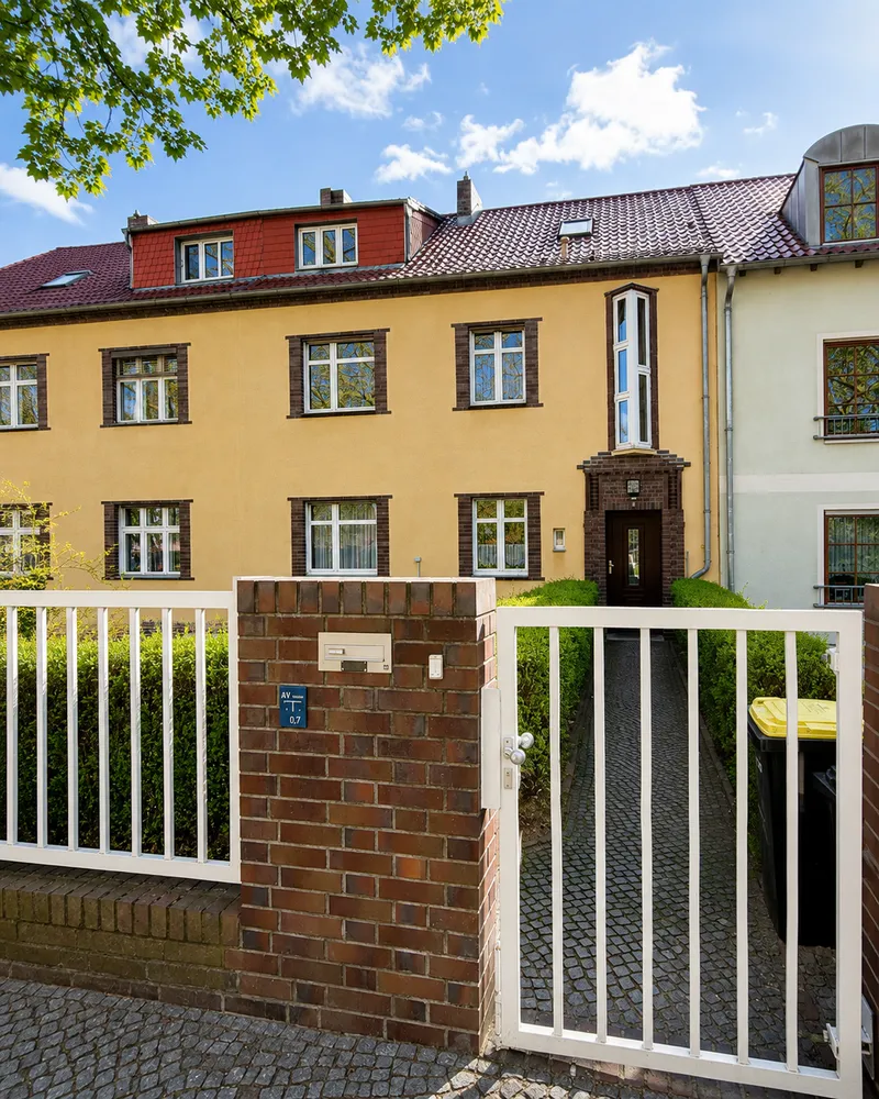 6 Zimmer Haus mit 134 m² in Berlin – Bild 1