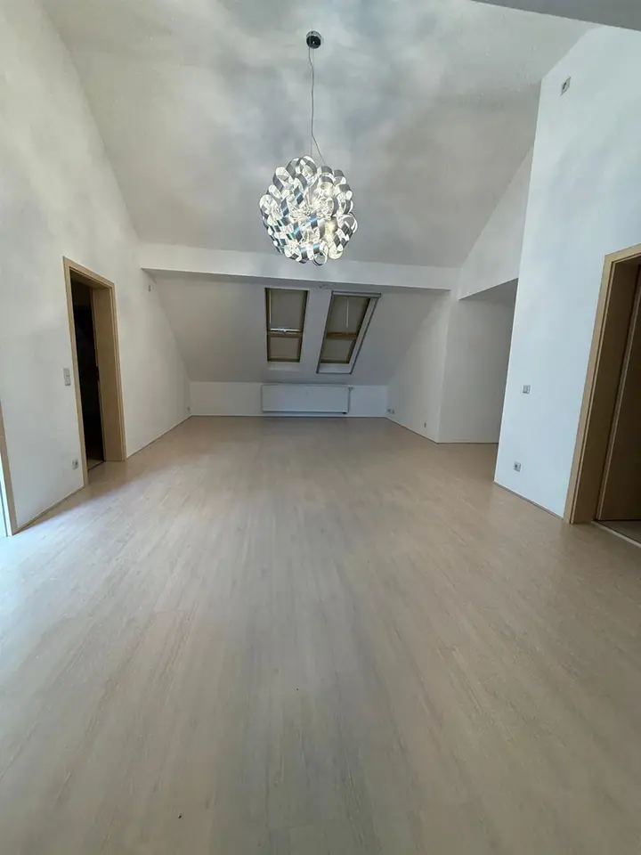 3 Zimmer Wohnung mit 101 m² in Zwickau – Bild 9