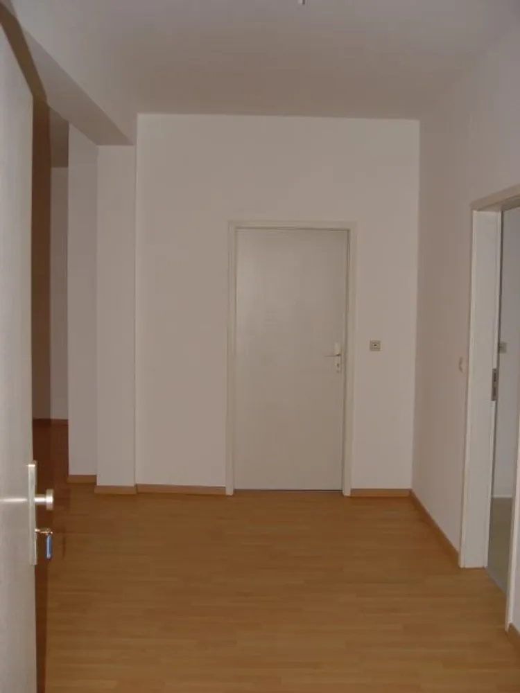 2 Zimmer Wohnung mit 60 m² in Zwickau – Bild 4