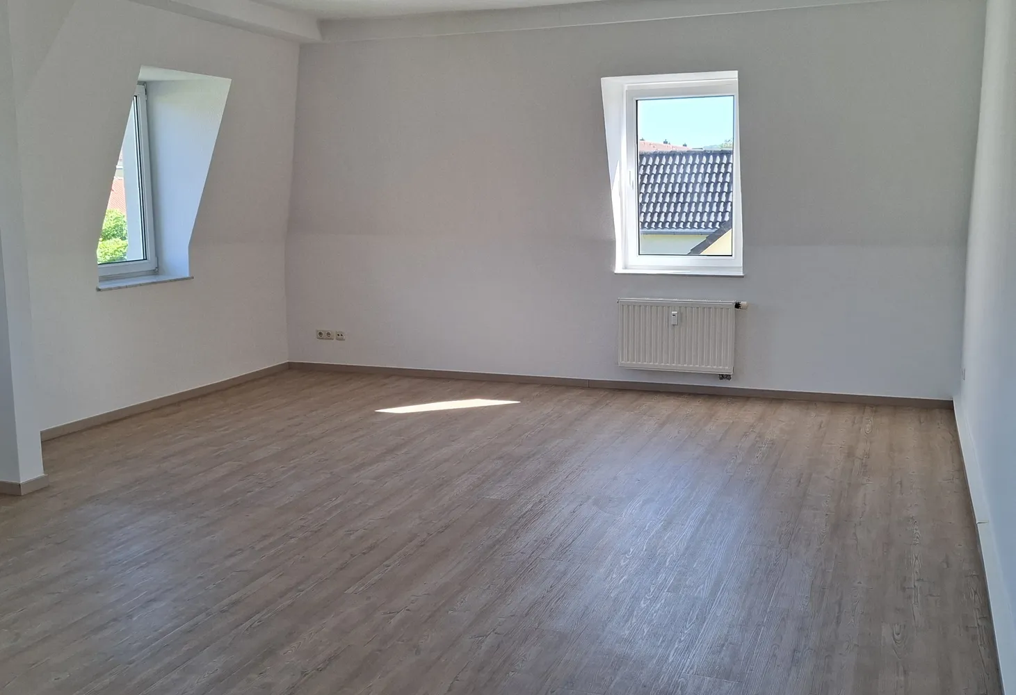 3 Zimmer Wohnung mit 79 m² in Dresden – Bild 2