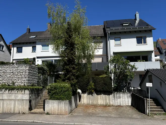 7 Zimmer Haus mit 185 m² in Stuttgart – Bild 1