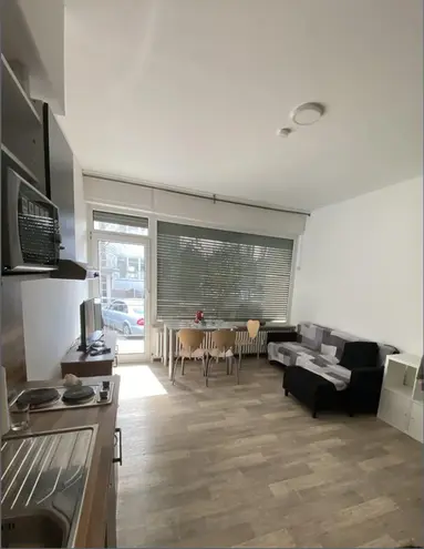 8 Zimmer Haus mit 295 m² in Offenbach am Main – Bild 2