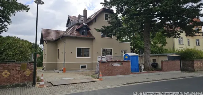 7 Zimmer Haus mit 232 m² in Dresden – Bild 2