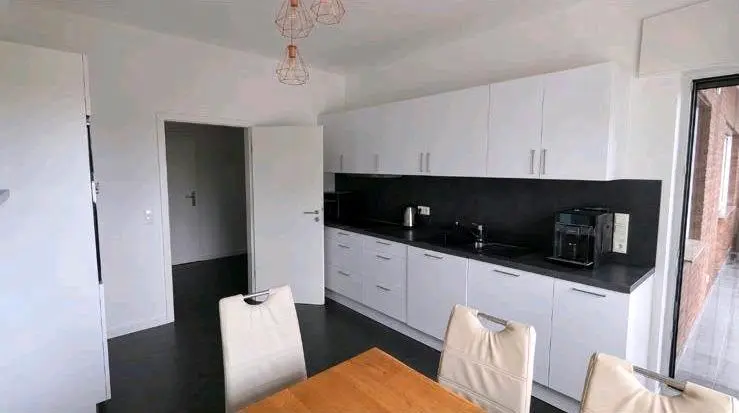 3 Zimmer Wohnung mit 96 m² in Brühl – Bild 2
