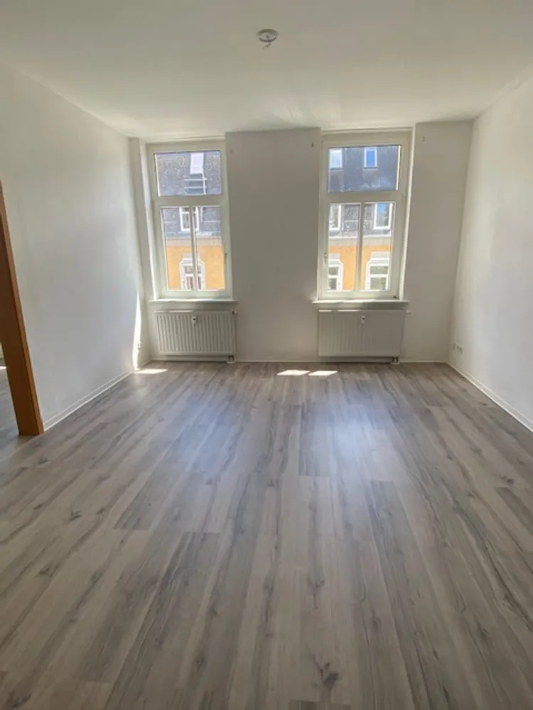2 Zimmer Wohnung mit 48 m² in Plauen – Bild 1