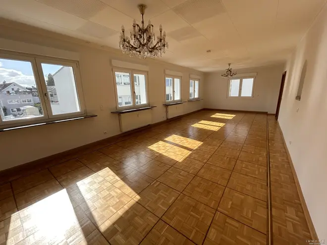3 Zimmer Wohnung mit 105 m² in Saarbrücken – Bild 2