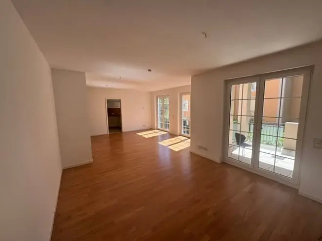 4 Zimmer Wohnung mit 133 m² in Freiburg im Breisgau – Bild 2