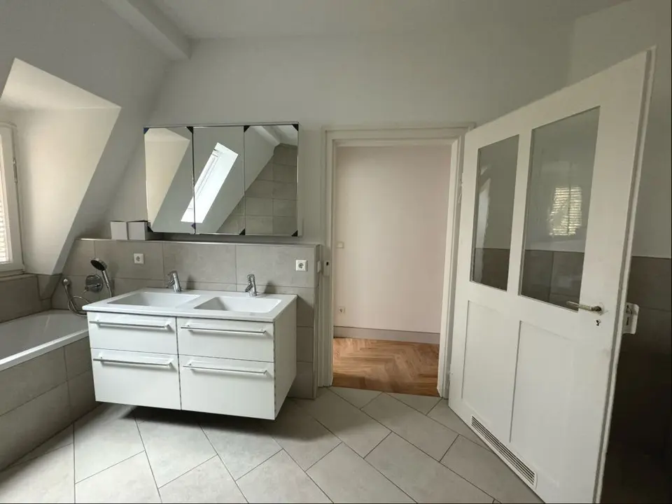 4 Zimmer Wohnung mit 97 m² in Esslingen am Neckar – Bild 9