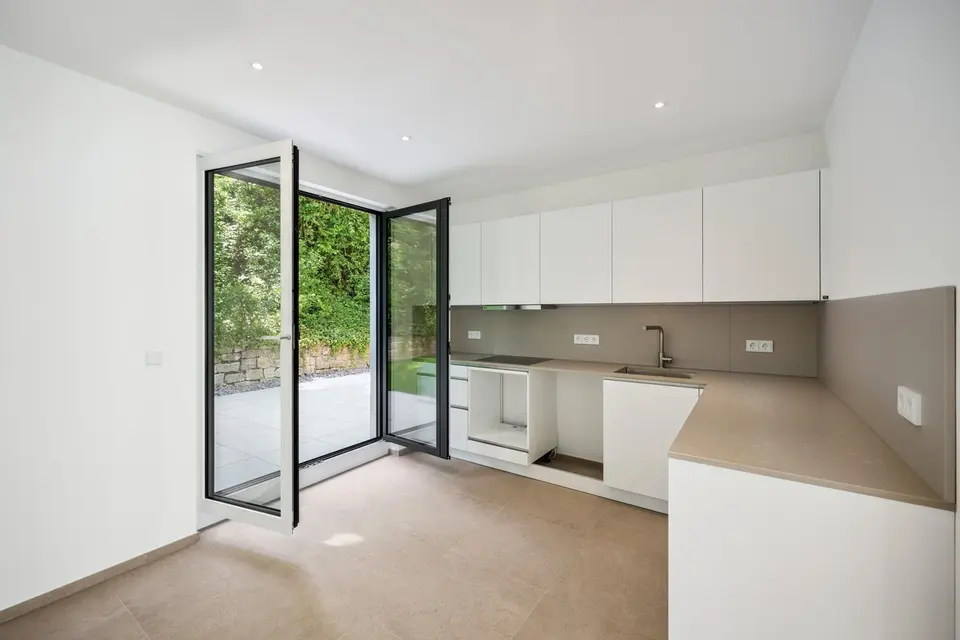 5 Zimmer Wohnung mit 139 m² in Würzburg – Bild 3
