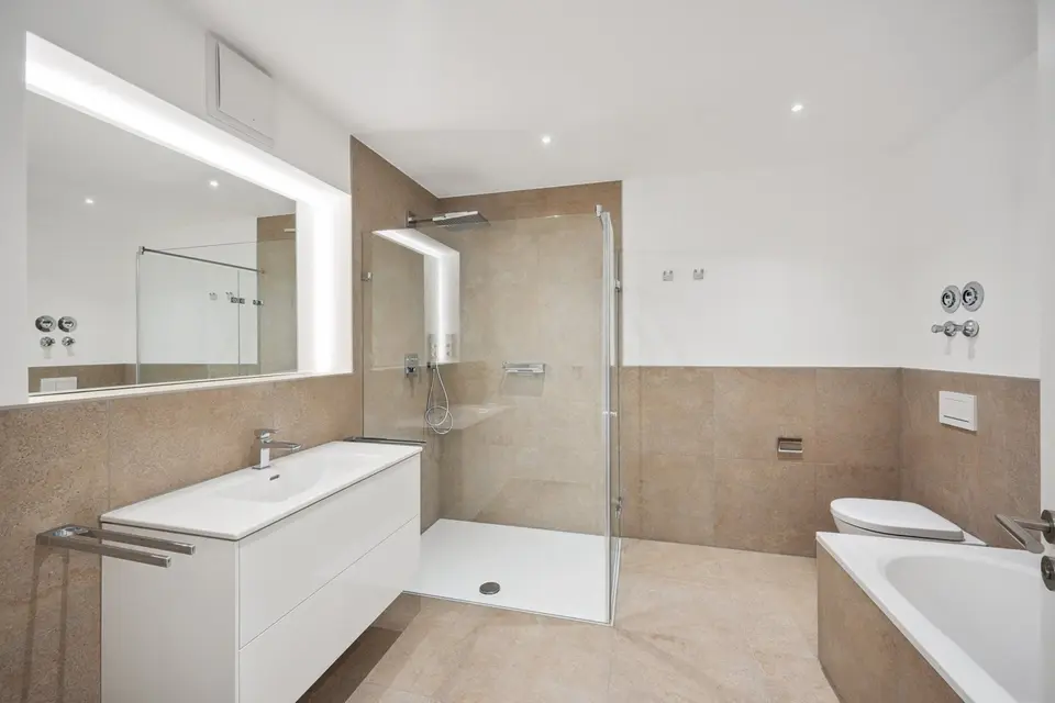 5 Zimmer Wohnung mit 139 m² in Würzburg – Bild 7