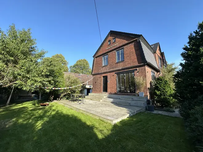 4 Zimmer Haus mit 130 m² in Hamburg – Bild 1