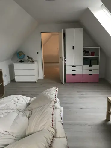 4 Zimmer Wohnung mit 100 m² in Frankfurt am Main – Bild 11