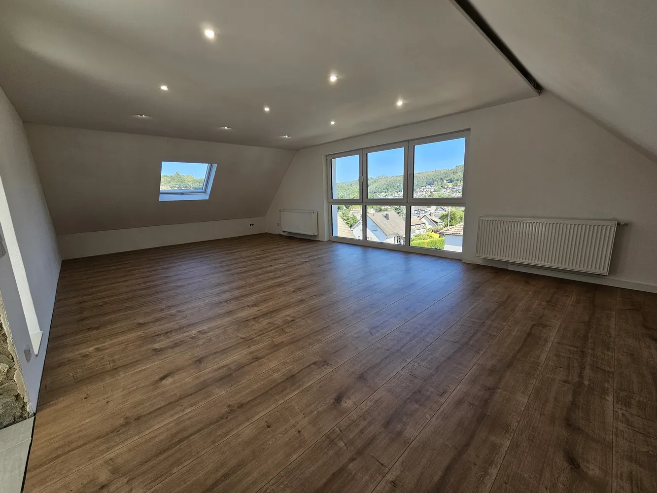 3 Zimmer Wohnung mit 90 m² in Siegen – Bild 1