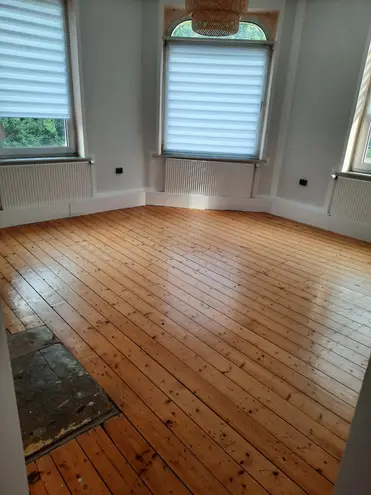 4 Zimmer Wohnung mit 98 m² in Hannover – Bild 2