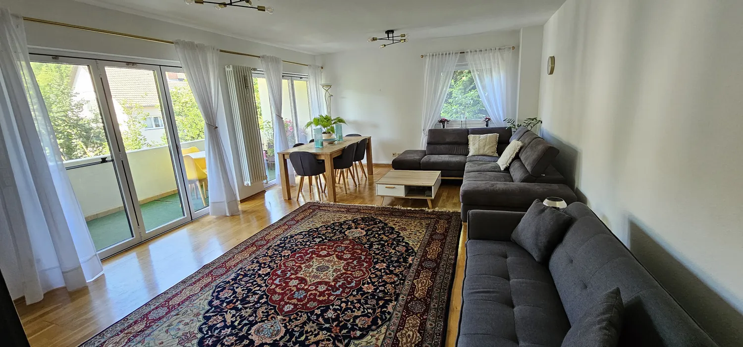 4 Zimmer Wohnung mit 98 m² in Saarbrücken – Bild 1