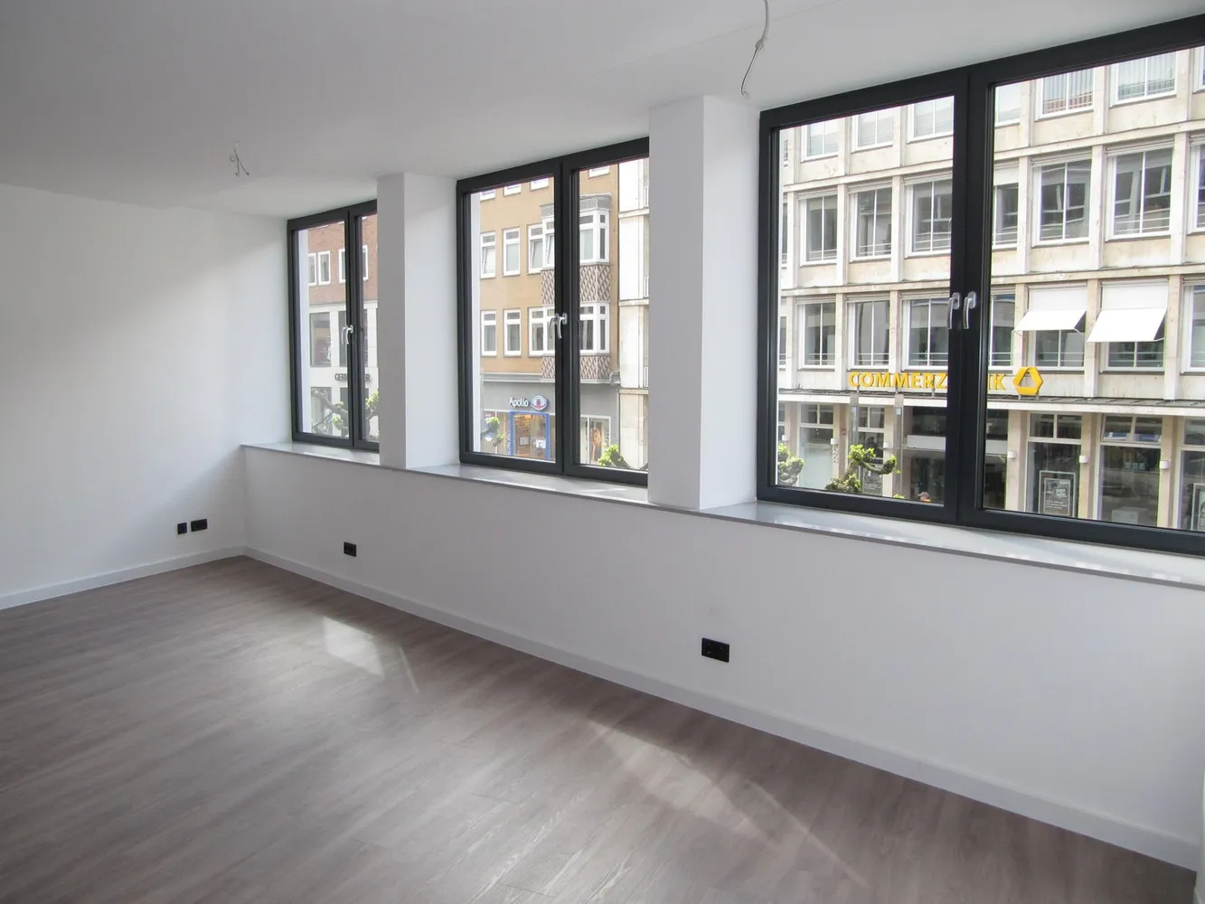 2 Zimmer Wohnung mit 58 m² in Lübeck – Bild 3