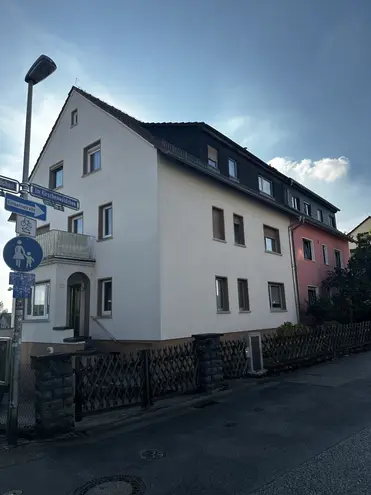 2 Zimmer Wohnung mit 74 m² in Frankfurt am Main – Bild 1