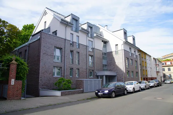 4 Zimmer Wohnung mit 163 m² in Hannover – Bild 1