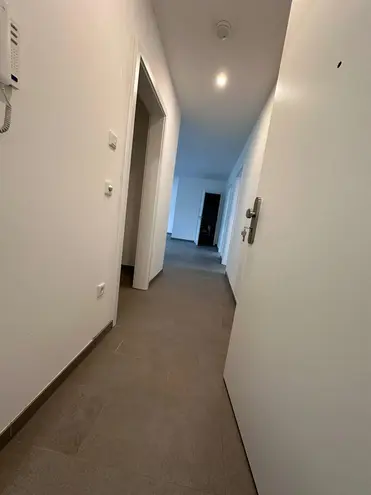 3 Zimmer Wohnung mit 122 m² in Magdeburg – Bild 2