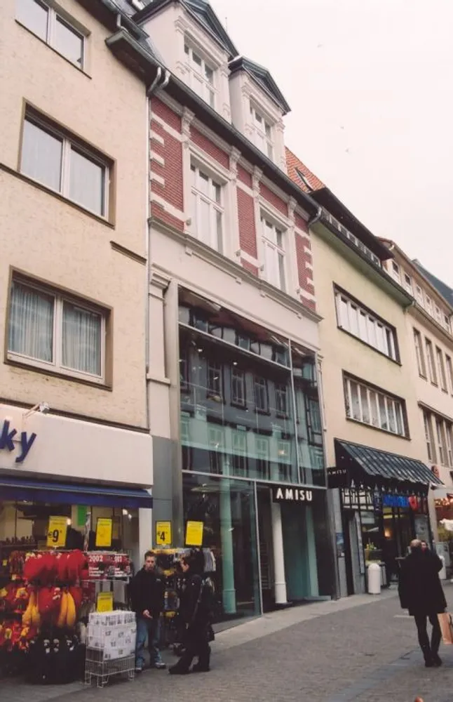 3 Zimmer Wohnung mit 202 m² in Hameln – Bild 1