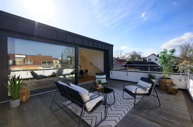1 Zimmer Wohnung mit 84 m² in Frankfurt am Main – Bild 1