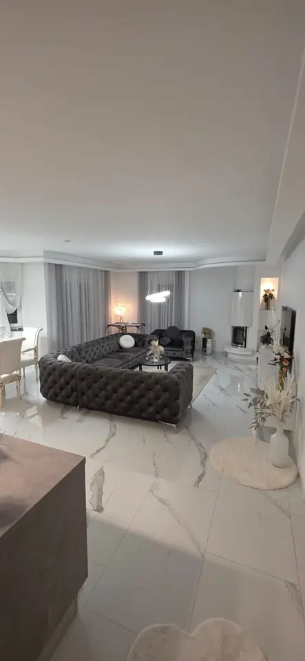 3 Zimmer Wohnung mit 110 m² in Fürth – Bild 2