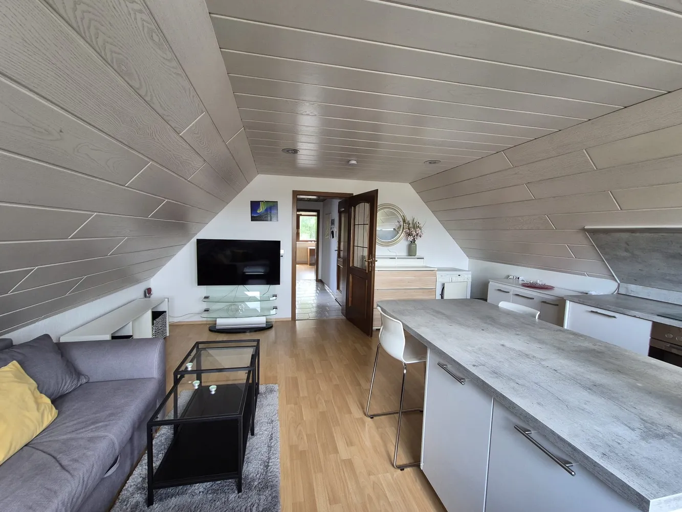2 Zimmer Wohnung mit 60 m² in Oberhausen – Bild 2