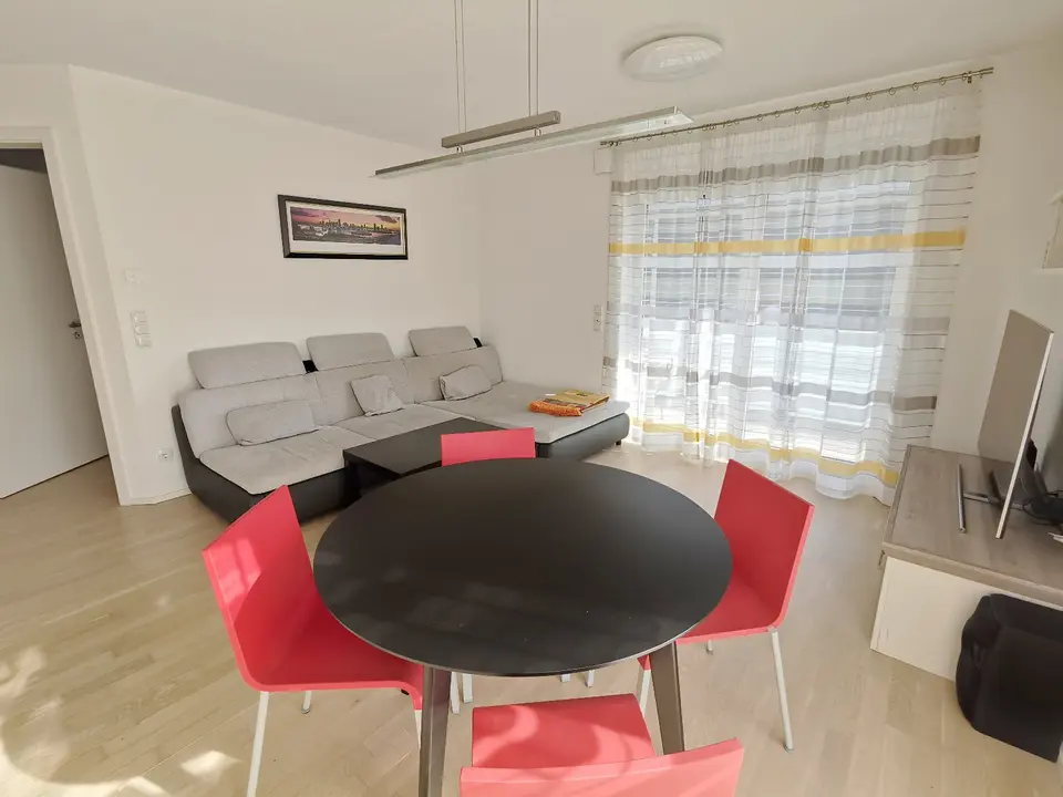 WG-Zimmer mit 72 m² in Friedrichshafen – Bild 1