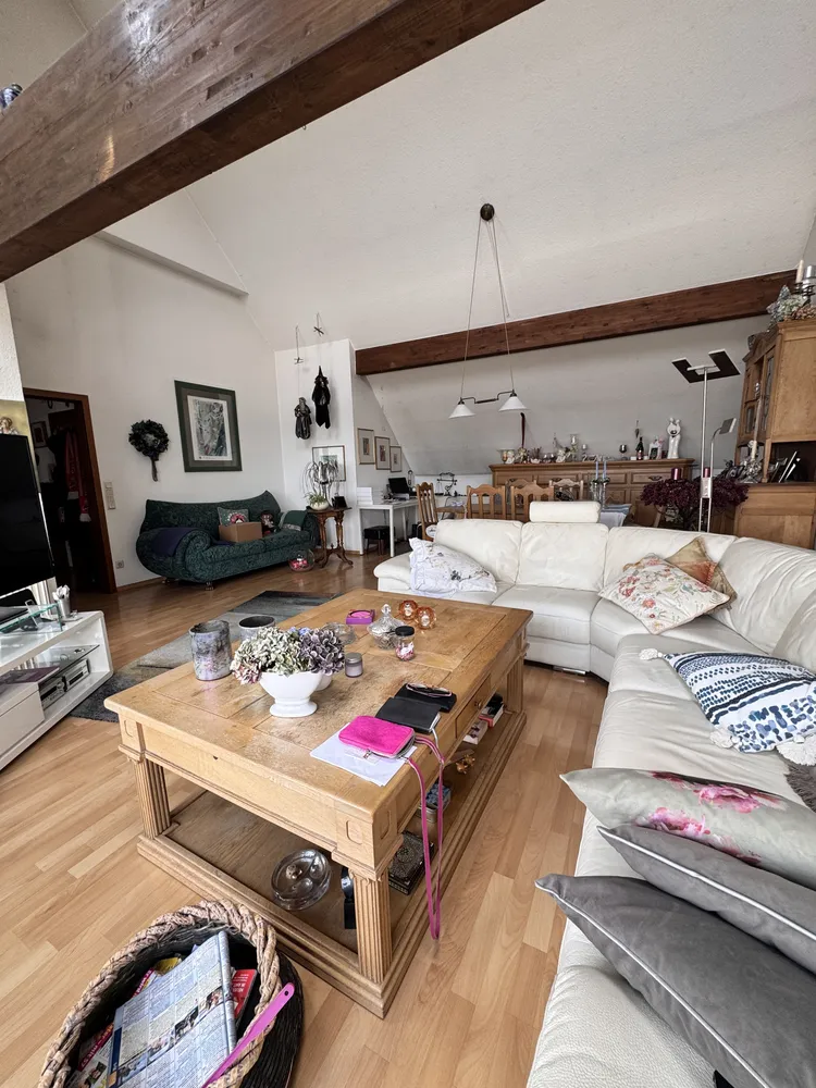 2 Zimmer Wohnung mit 101 m² in Neuss – Bild 3