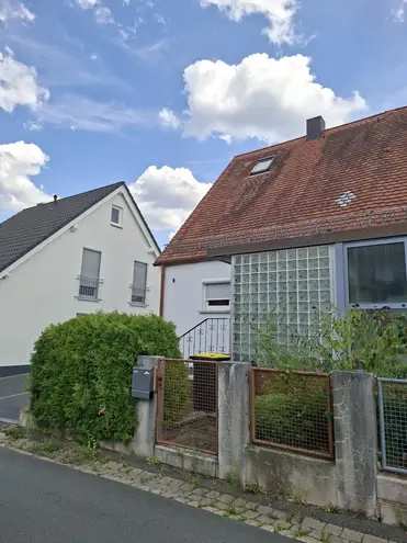 3 Zimmer Haus mit 90 m² in Nürnberg – Bild 2