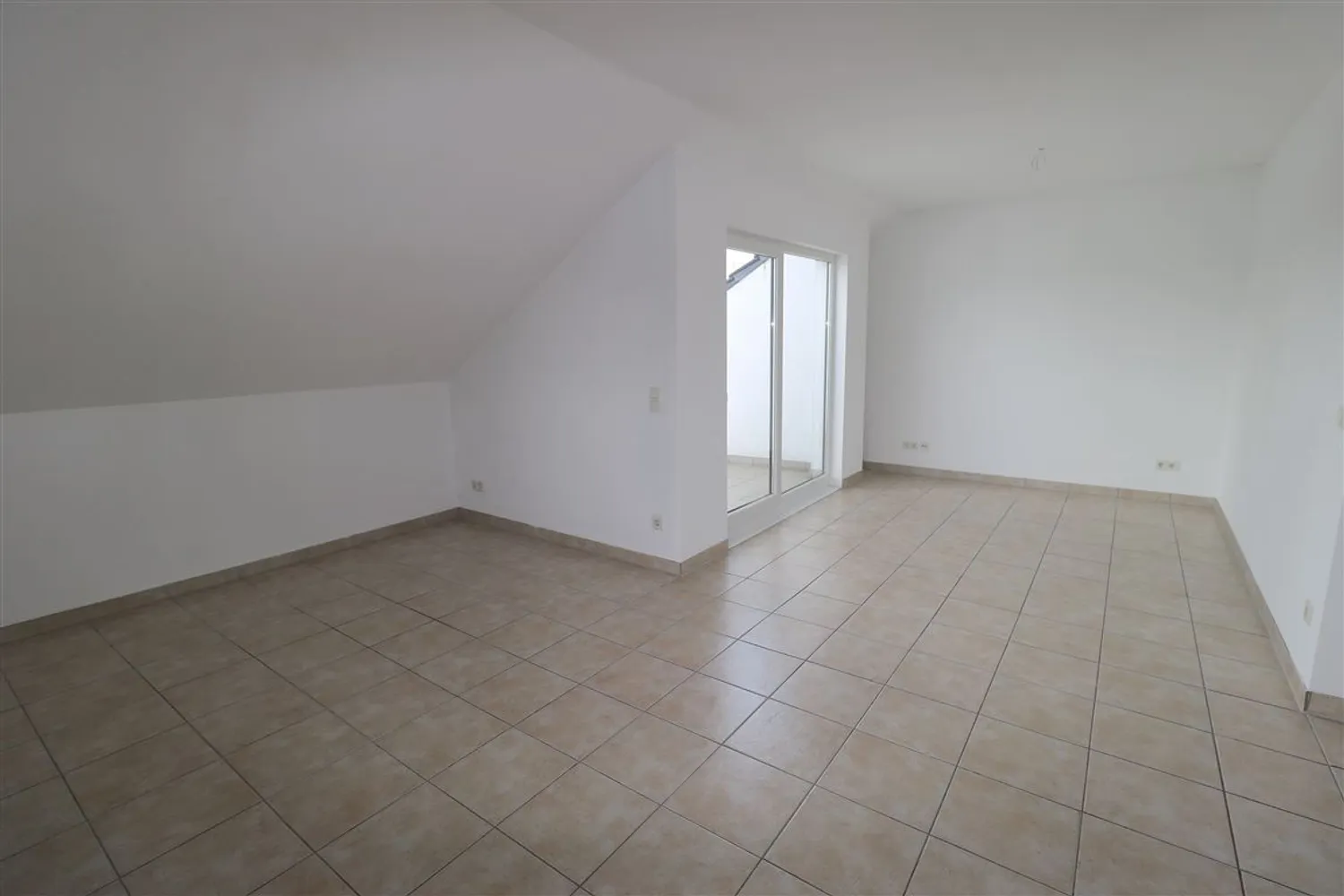 2 Zimmer Wohnung mit 68 m² in Duisburg – Bild 9