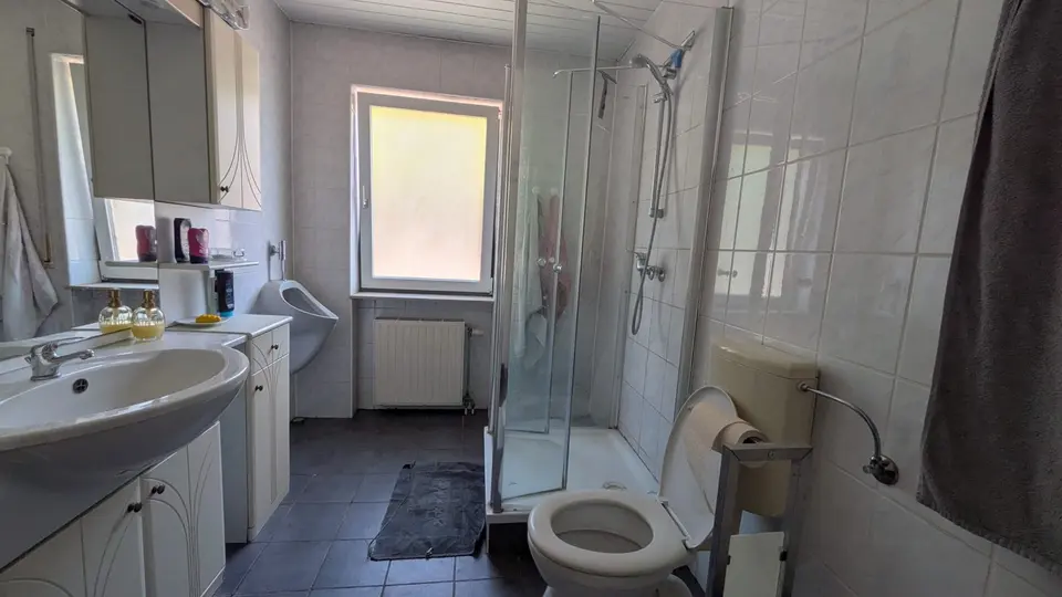 16 Zimmer Wohnung mit 90 m² in Mainz – Bild 5