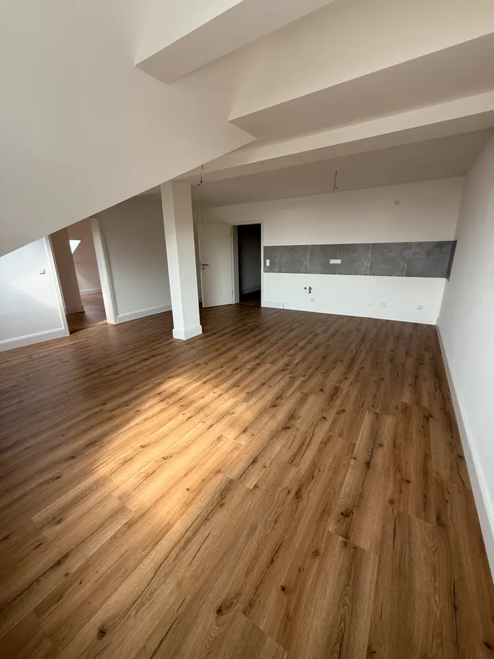 2 Zimmer Wohnung mit 100 m² in Celle – Bild 4