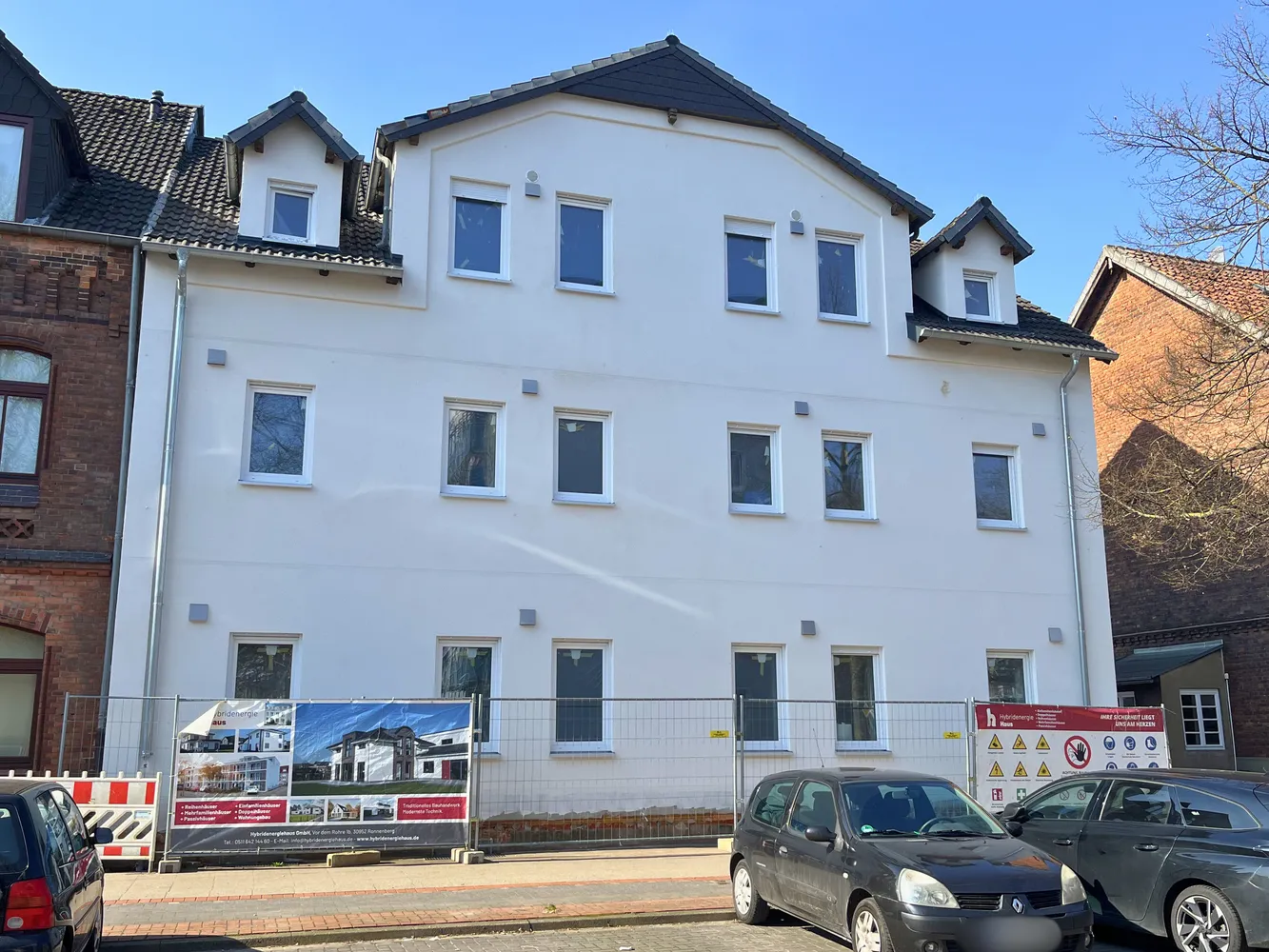 18 Zimmer Haus mit 350 m² in Hannover – Bild 1